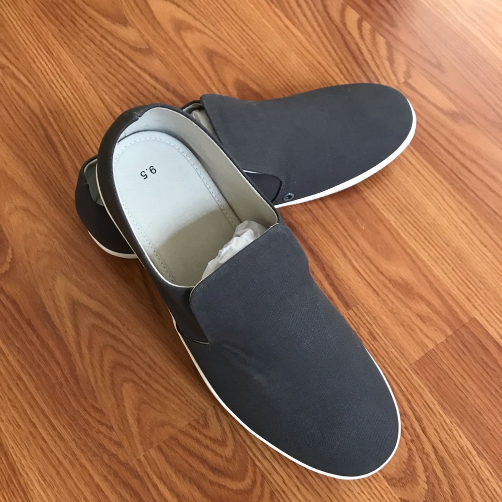 Zuriick Ake OG Slip-Ons
